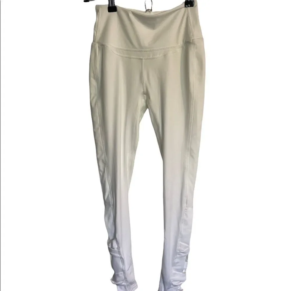 NEW Free People Movement Very Prarie Legging in white .Size XS